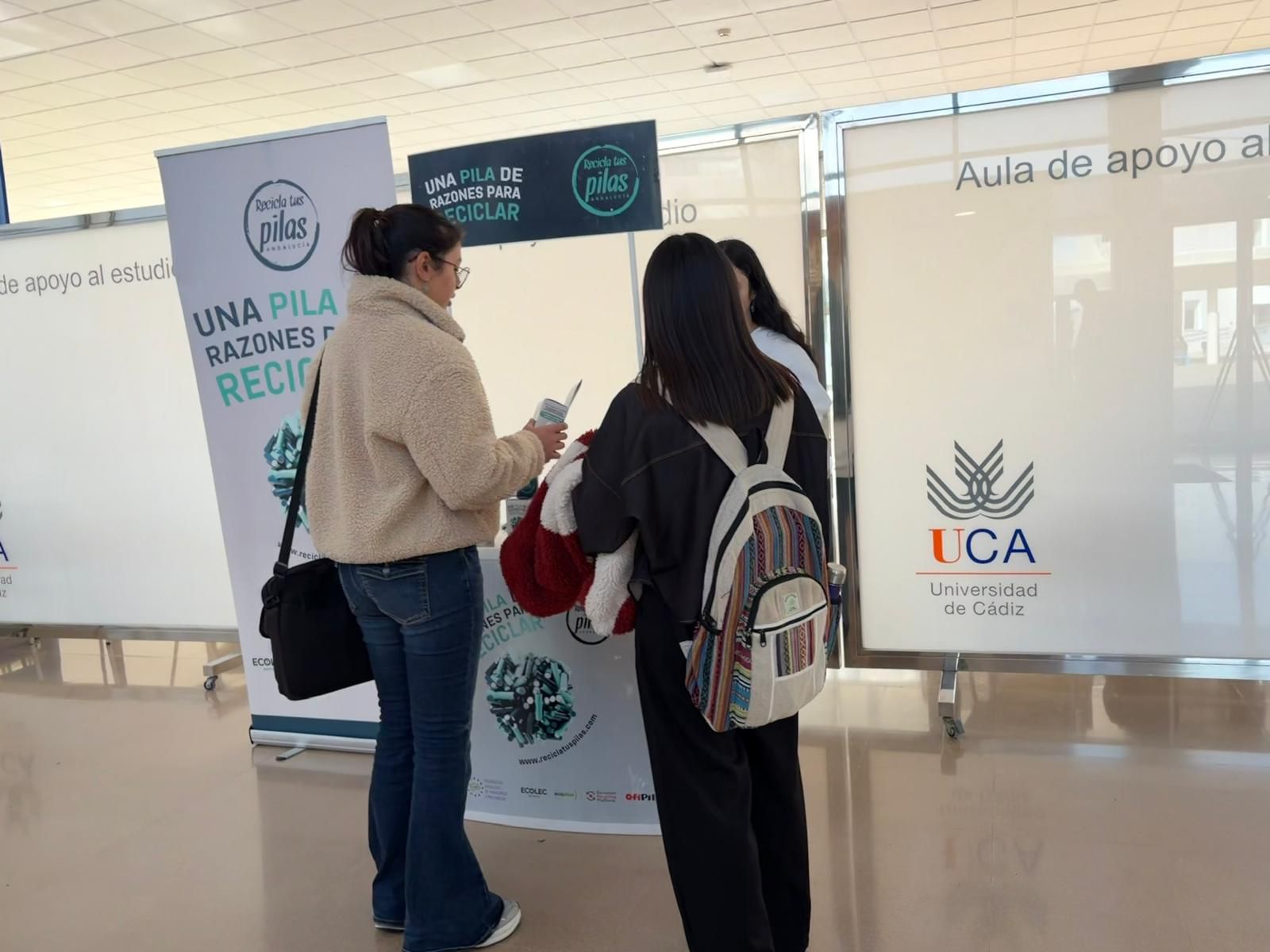 El Campus de Jerez pone el broche de oro a la campaña ‘Una Pila de Razones’ por el reciclaje responsable